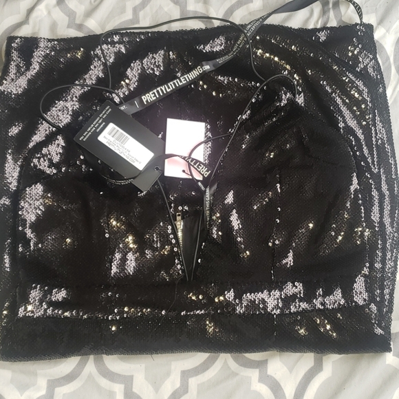 Prettylittlethings Kourtney black sequin bodycon - Picture 6 of 6